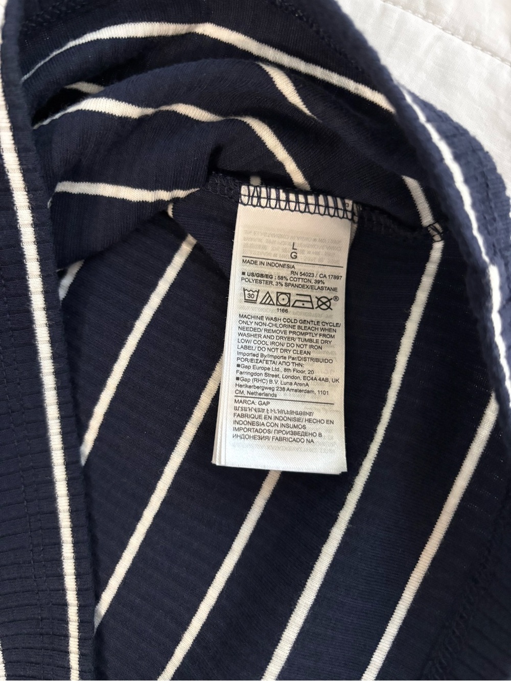 GAP Ribbed Tee - Picture 5 of 5